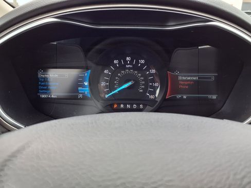 Used 2019 Ford Fusion SE image 17