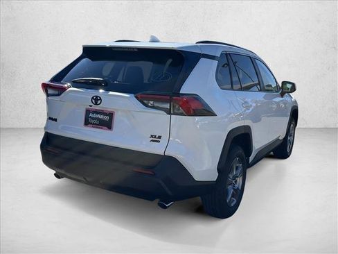 Used 2025 Toyota RAV4 XLE w/ Convenience Package image 7