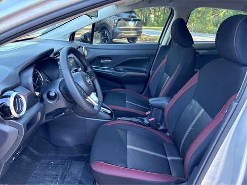 New 2025 Nissan Versa SR w/ Trunk Package image 19