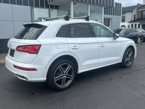 Used 2018 Audi SQ5 Premium Plus w/ Navigation Package image 4