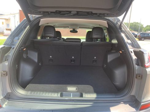 Used 2022 Jeep Cherokee Latitude Lux FWD image 19