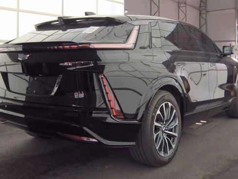 Used 2024 Cadillac Lyriq Sport RWD image 5