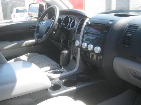 Used 2010 Toyota Tundra 4x4 Double Cab image 23