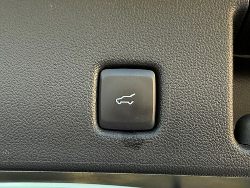 Used 2022 Ford Escape Titanium w/ Titanium Elite Package image 13