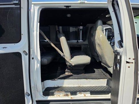 Used 2011 Ford E-350 and Econoline 350 XL w/ PWR Windows & Locks Group RWD image 22
