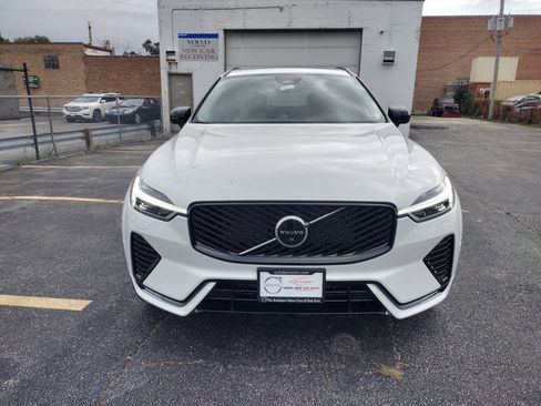 New 2026 Volvo XC60 B5 Ultra w/ Climate Package image 3