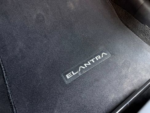 Used 2024 Hyundai Elantra Limited FWD image 16
