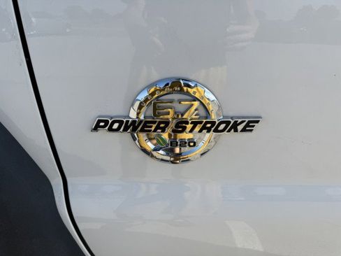 Used 2015 Ford F550 4x4 Regular Cab Super Duty image 14