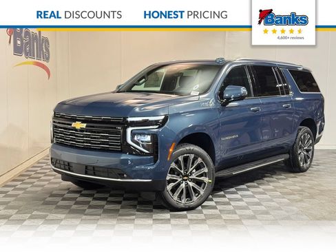 New 2026 Chevrolet Suburban High Country w/ Sun And Tow Package AWD/4WD image 1