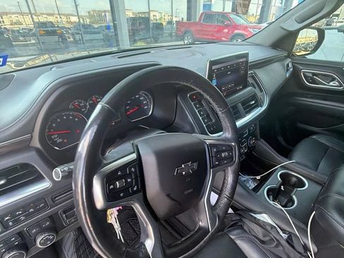 Used 2021 Chevrolet Tahoe Z71 w/ Z71 Signature Package AWD/4WD image 11