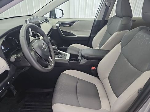 Used 2024 Toyota RAV4 XLE w/ Convenience Package AWD/4WD image 38