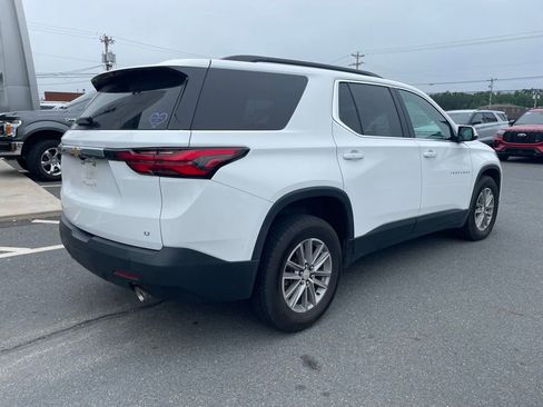 Used 2022 Chevrolet Traverse LT FWD image 4
