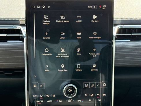 Used 2025 GMC Sierra EV Denali AWD/4WD image 12