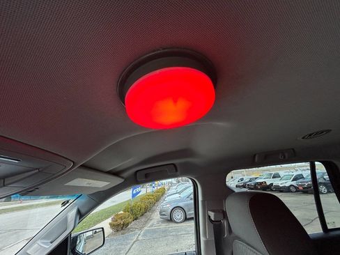 Used 2019 Chevrolet Tahoe 4WD image 32