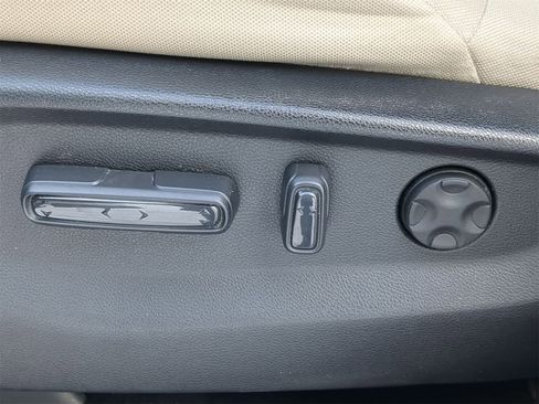 Used 2019 Honda CR-V EX image 24