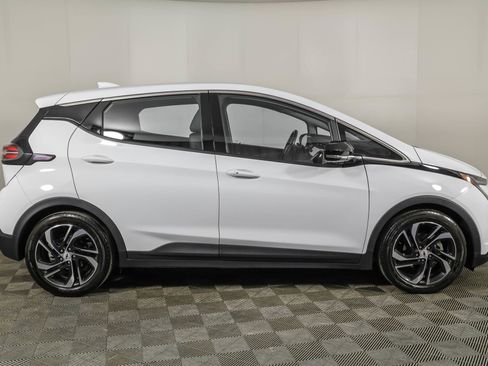 Used 2023 Chevrolet Bolt LT FWD image 13