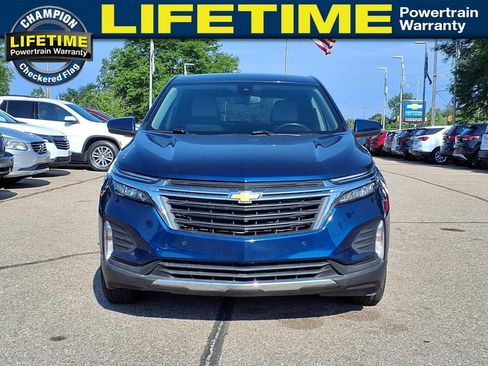 Used 2023 Chevrolet Equinox LT FWD image 2