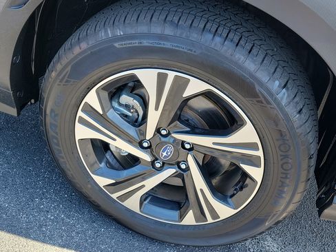 Certified 2024 Subaru Crosstrek 2.0i Premium AWD/4WD image 8