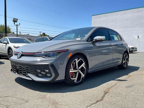 New 2026 Volkswagen GTI SE FWD image 4