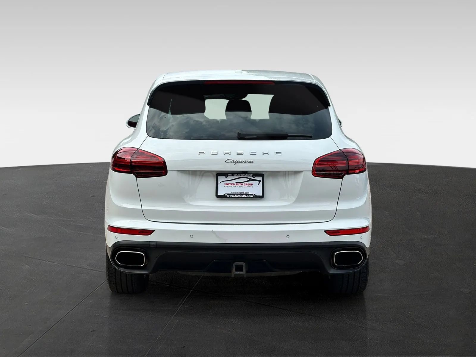 Used 2016 Porsche Cayenne AWD/4WD image 6