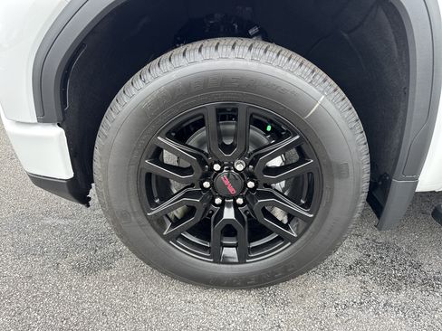 New 2026 GMC Sierra 1500 Elevation AWD/4WD image 13
