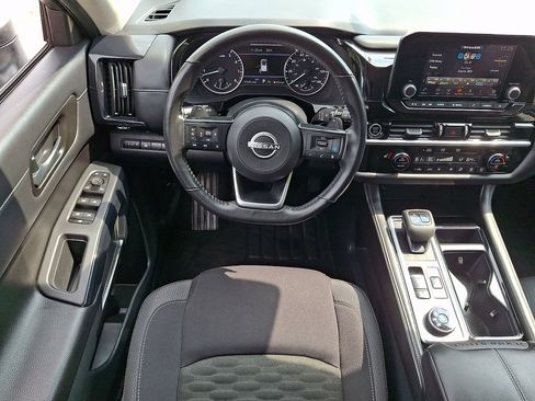 Certified 2024 Nissan Pathfinder SV AWD/4WD image 15