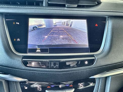 Certified 2025 Cadillac XT5 Premium Luxury image 14