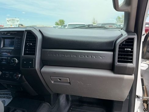 Used 2018 Ford F550 4x4 Regular Cab Super Duty image 18