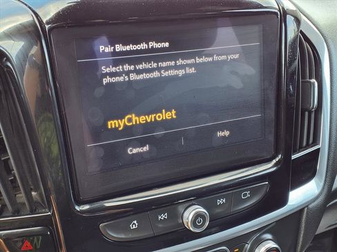 Used 2022 Chevrolet Traverse LT image 6