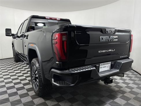 New 2026 GMC Sierra 2500 Denali Ultimate AWD/4WD image 4