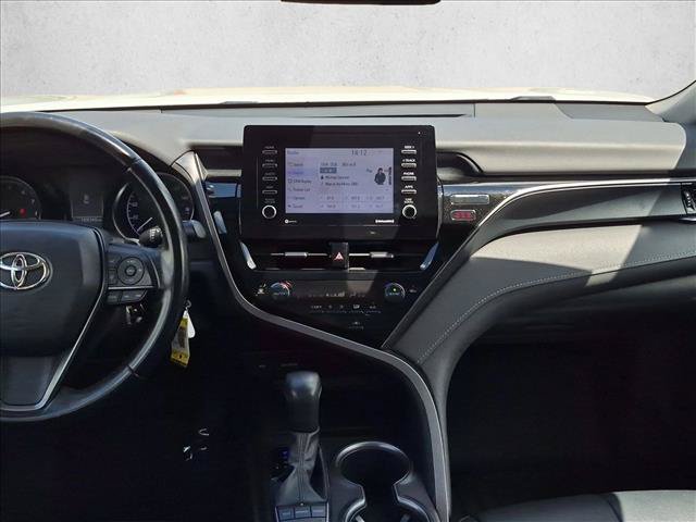 Used 2023 Toyota Camry SE FWD image 15