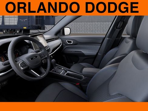 New 2025 Jeep Compass Latitude AWD/4WD image 22