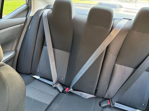 Used 2025 Nissan Sentra SV FWD image 34