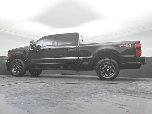 Used 2024 Ford F250 Lariat w/ Sport Appearance Package AWD/4WD image 34