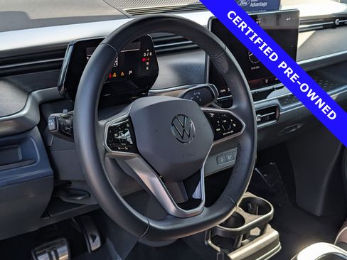 Used 2025 Volkswagen ID. Buzz Pro S RWD image 23