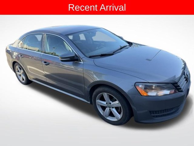 Used 2013 Volkswagen Passat 2.5 SE FWD 360° Tour