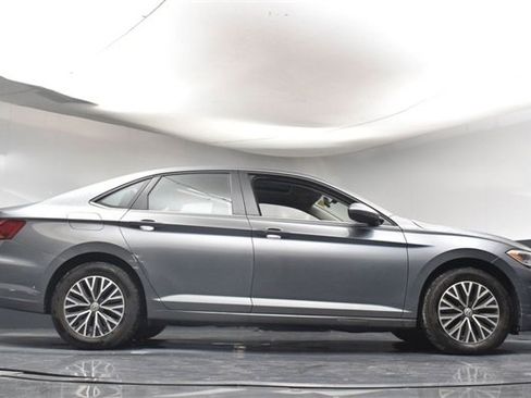 Used 2019 Volkswagen Jetta R-Line image 39