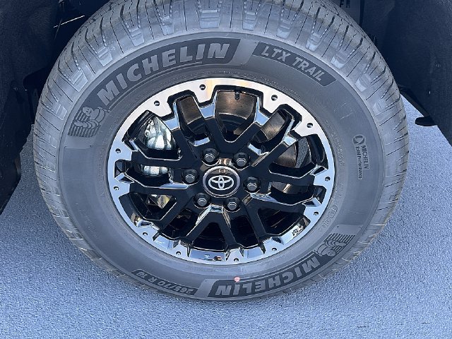 New 2026 Toyota Tundra SR5 w/ TRD Off-Road Package AWD/4WD image 12