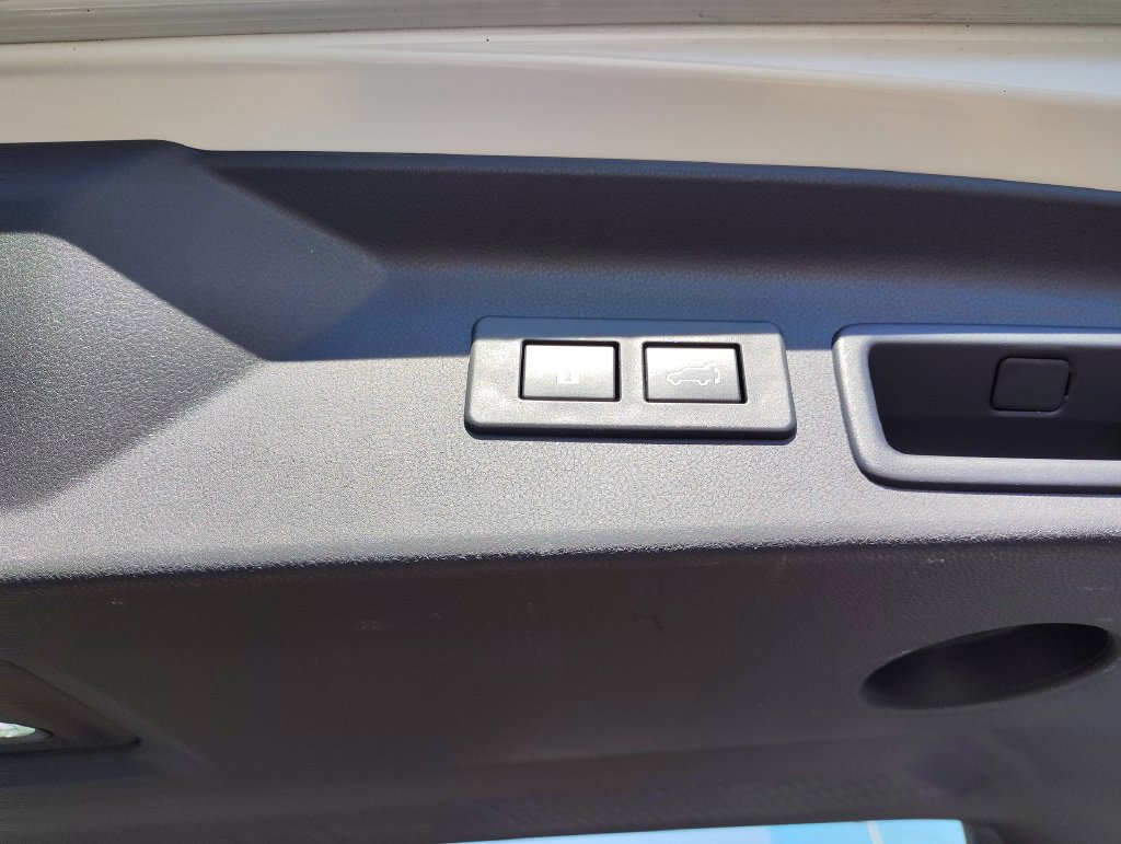 Certified 2025 Subaru Forester Touring AWD/4WD image 40