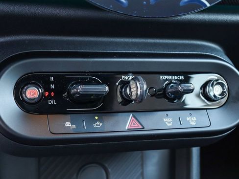 New 2026 MINI Cooper 2-Door Hardtop FWD image 21