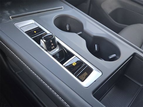 New 2026 Volkswagen Atlas Cross Sport SE image 17