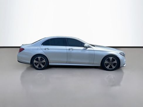 Used 2018 Mercedes-Benz E 300 image 2