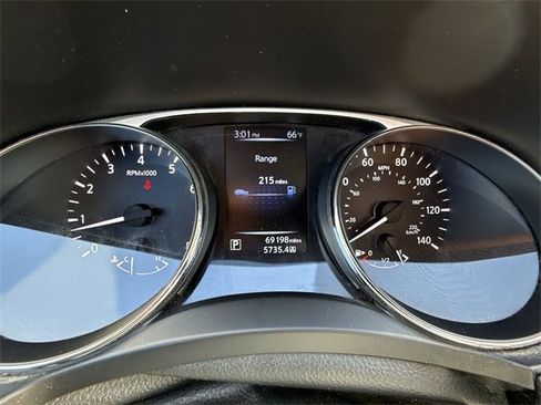 Used 2015 Nissan Rogue S image 15