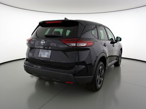 Used 2025 Nissan Rogue SV image 9