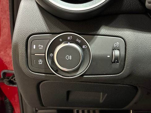 Used 2022 Alfa Romeo Giulia Ti w/ Active Assist Plus Package RWD image 39