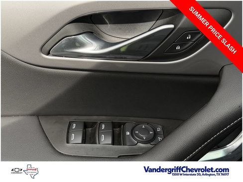 Certified 2025 Chevrolet Blazer LT AWD/4WD image 22