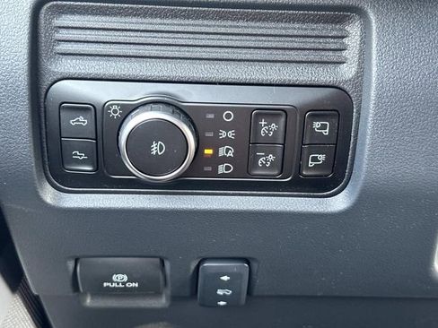 New 2026 Ford F250 Platinum image 23