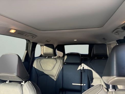 Used 2022 INFINITI QX60 Luxe w/ Cargo Package AWD/4WD image 15