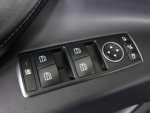 Used 2020 Tesla Model X Long Range image 37