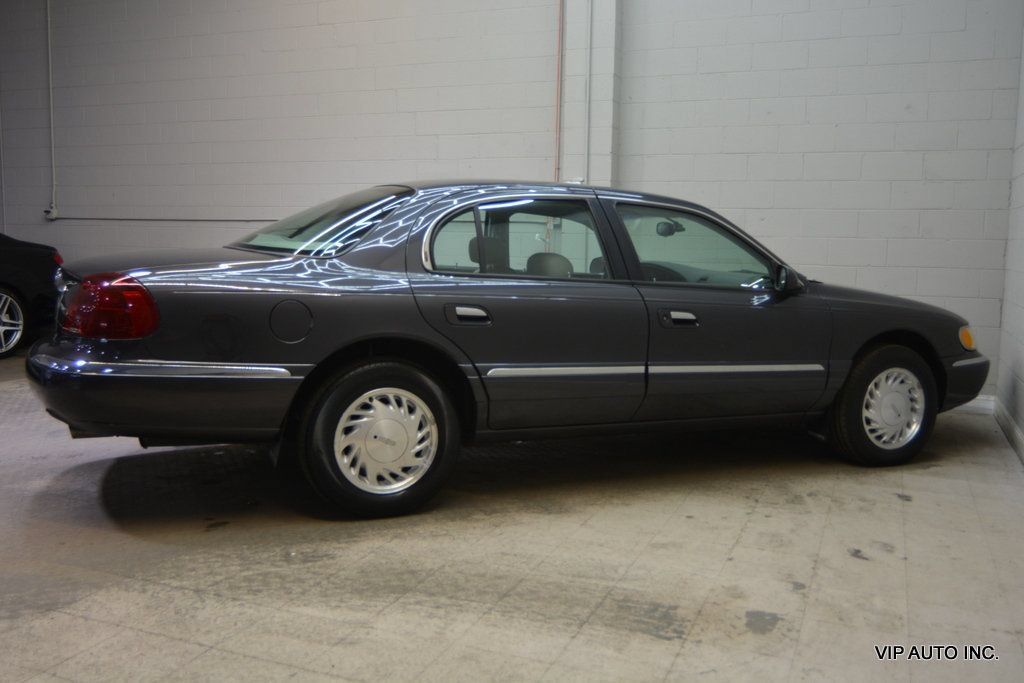 Used 1998 Lincoln Continental FWD image 32